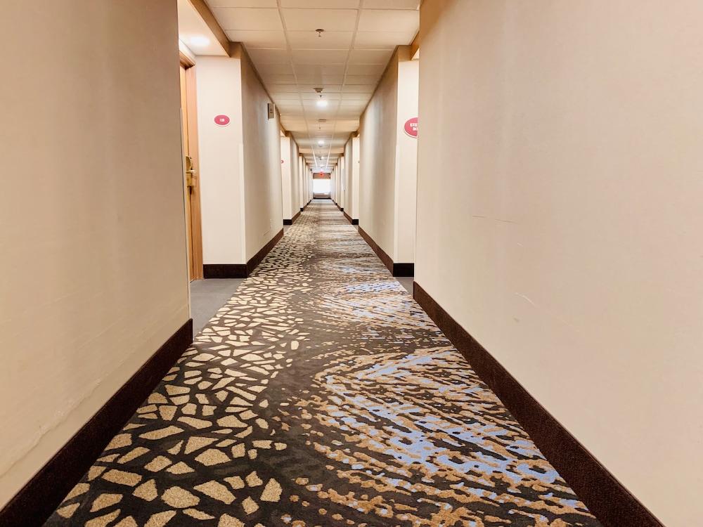 Sleep Inn & Suites Джонсън Сити Екстериор снимка